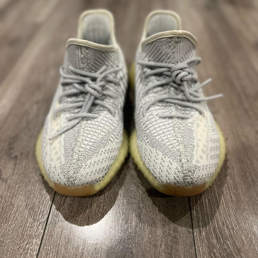 Yeezy Boost 350 V2